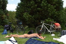 Parque nudista em Paris