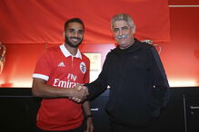 2017-09-04_17_14.50 douglas benfica.jpg