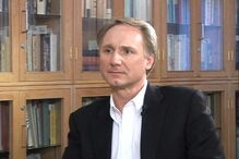 2017-09-05_19_24.32 dan brown dr.jpg