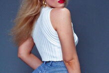 Modelo com ‘monocelha’ dá que falar nas redes sociais