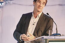 Pedro Bidarra é publicitário e autor de uma série de ficção para a RTP 1 