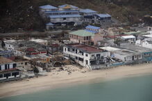 Furacão Irma deixou rasto de destruição na ilha de São Martinho