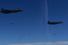 EUA realizam exercícios aéreos