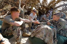 Furacão Maria aproxima-se das ilhas Virgem Americanas, onde forças armadas tomam posição