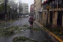 Destruição causada pelo furacão Maria na ilha de Dominica