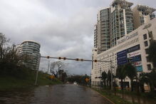 Destruição causada pelo furacão Maria na ilha de Dominica