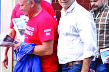 Marco Almeida esteve na Escola Padre Alberto Neto, em Queluz, e depois visitou moradores da localidade