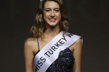 Miss Turquia, Itir Esen, Estado, Asli Sümen, Recep Tayyip Erdogan, Turquia, Miss Mundo, China, Merve Büyüksaraç, política, golpe de estado