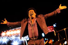 O cantor Charles Bradley