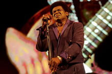 O cantor Charles Bradley