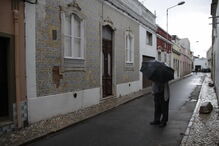 Idosa foi morta num assalto à casa onde morava, em Faro