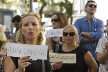 Professores contestam concurso de colocação