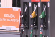 Governo pede à União Europeia que investigue preços dos combustíveis