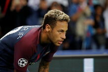 Neymar tem surgido cúmplice de Sara Sampaio