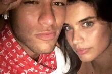 Neymar tem surgido cúmplice de Sara Sampaio