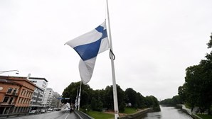 Finlândia encerra último ponto de fronteira com a Rússia