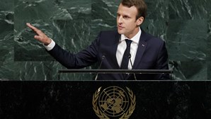 Presidente francês alerta que Estado Islâmico continua a ser uma ameaça