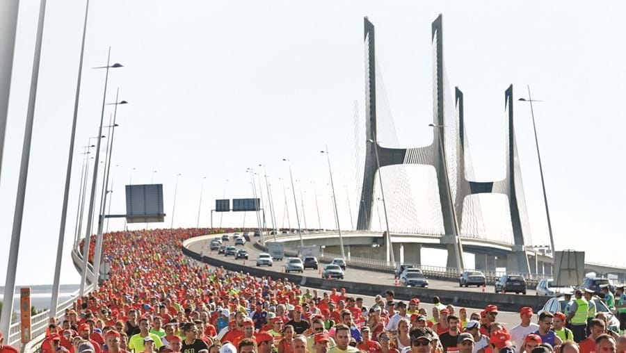 Meia maratona de Portugal junta milhares na Vasco da Gama