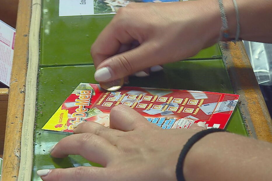 Raspadinha vencedora vendida na papelaria Monteiro, em Ermesinde