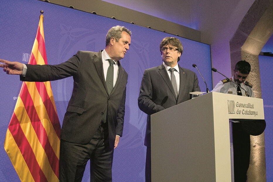Carles Puigdemont, secretário, CIA, Barcelona, presidente, Joaquim Forn, Catalunha, Íñigo Méndez de Vigo, Ramblas, Justiça, El Periódico de Catalunya, EUA, Josep Lluís Trapero, política, crime, lei e justiça