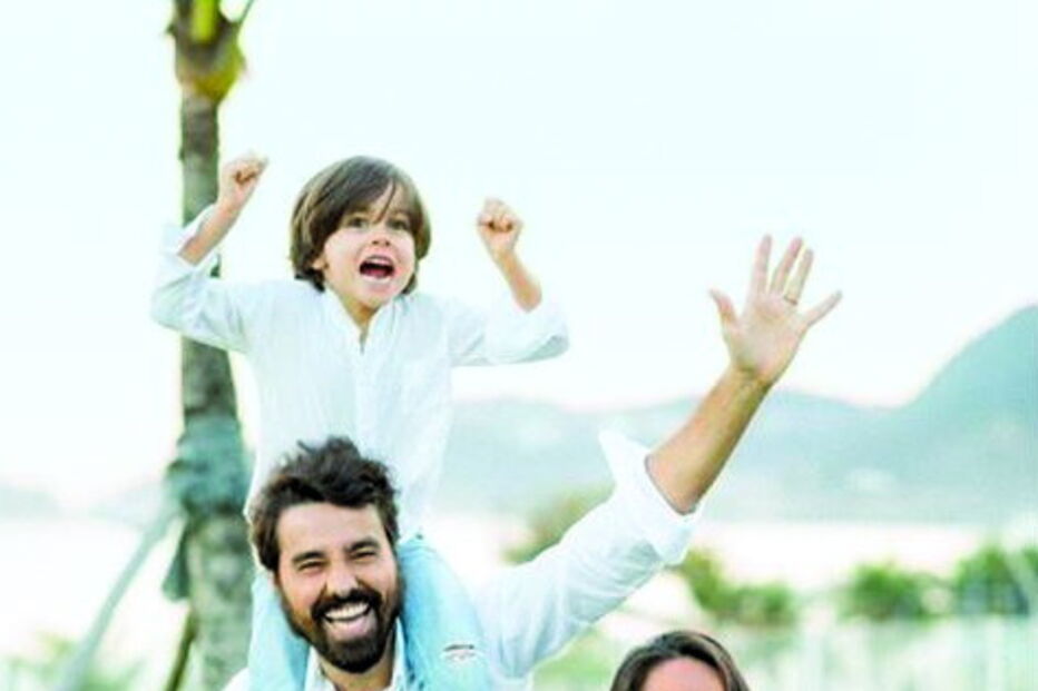 2017-09-02_22_30.32 O ator com a mulher e os filhos Vicente e Francisca.jpg