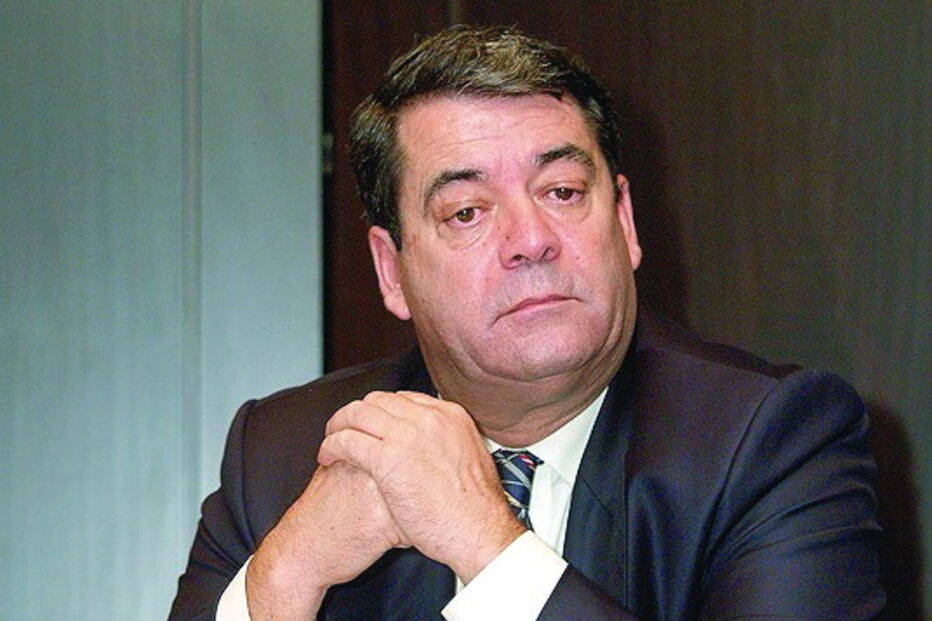 Pedro Bourbon, João Paulo Fernandes, Partido Democrático Republicano, empresário, Braga, Adolfo, Marinho Pinto, PDR, Grupo de Intervenção e Segurança Prisional, presidente, Emanuel Paulino, Bruxo, bastonário da Ordem dos Advogados, Tribunal de São João Novo, Porto, crime, lei e justiça, julgamentos, crime