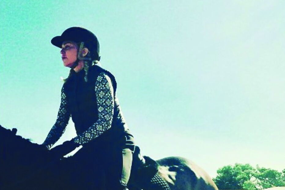 Madonna partilhou fotografias a cavalo