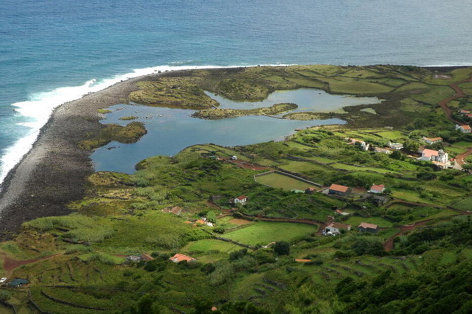 Aldeia Fajã dos Cubres