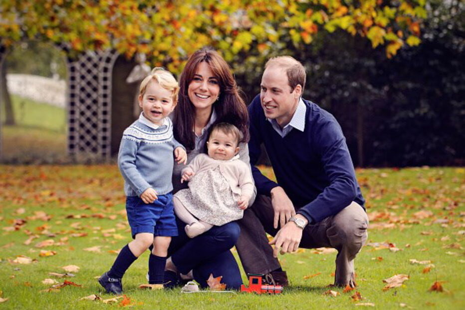 William e Kate com os filhos George e Charlotte