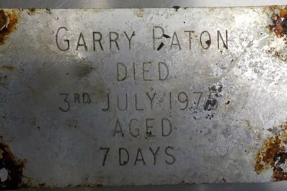 Lydia está em choque depois de descobrir que o filho Gary não foi enterrado