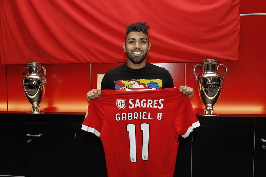 2017-09-04_17_14.50 gabriel barbosa benfica.jpg