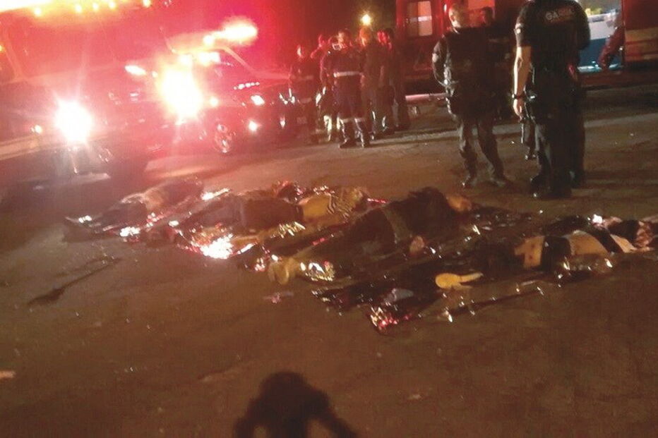 Assaltantes estavam armados e foram abatidos pela polícia