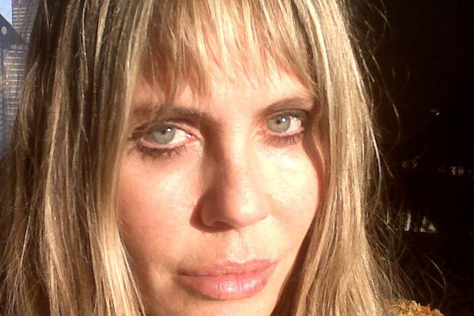 Elizabeth Kemp