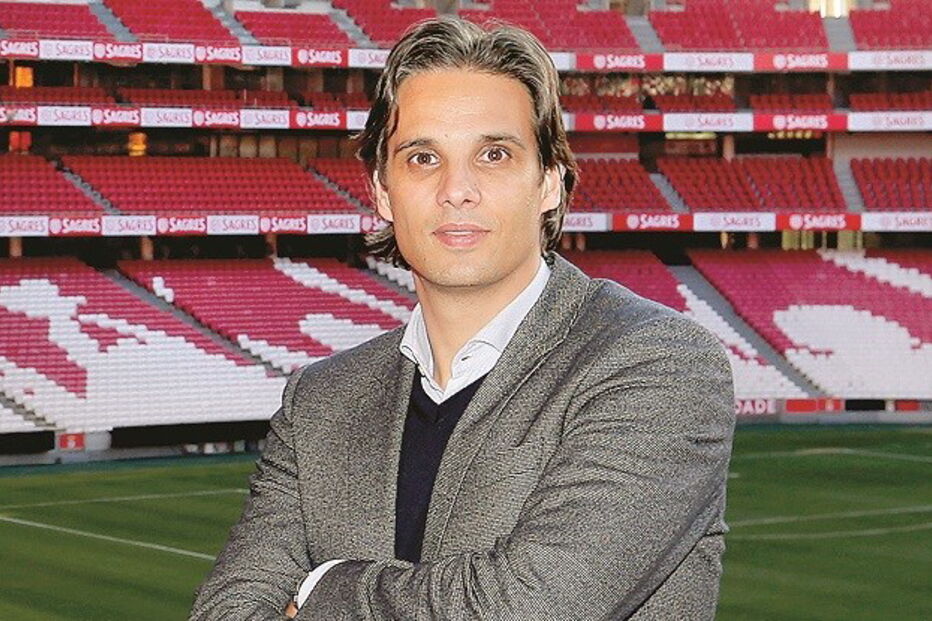 Nuno Gomes tem futuro por definir no Benfica