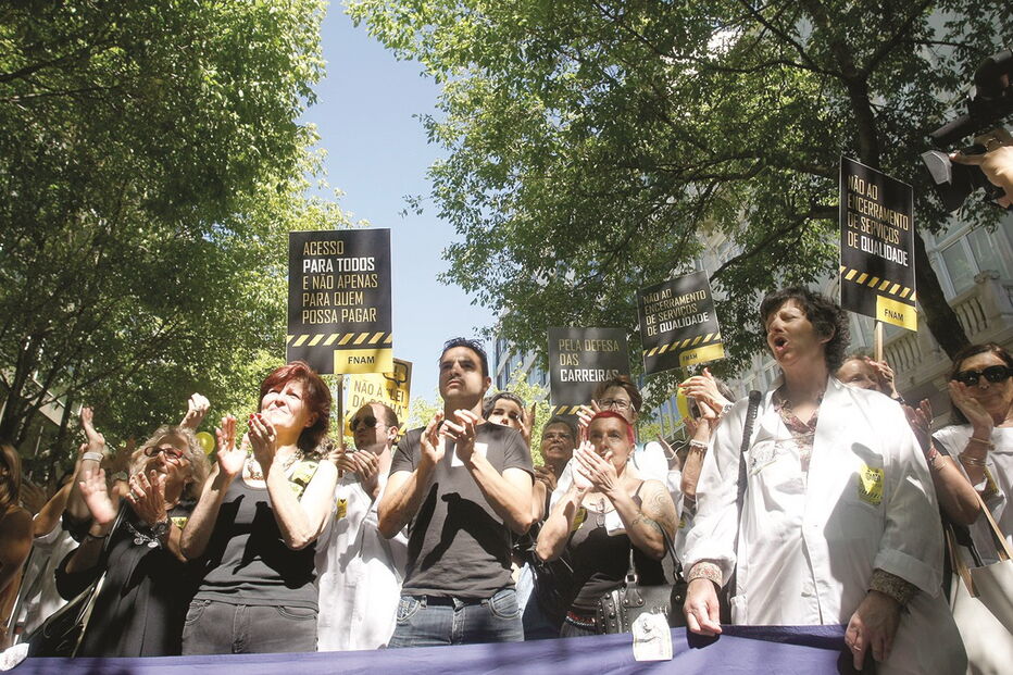 ministro da Saúde, Jorge Roque da Cunha, Adalberto Campos Fernandes, Governo, secretário de Estado da Saúde, Manuel Delgado, José Azevedo, presidente do Sindicato dos Enfermeiros, saúde