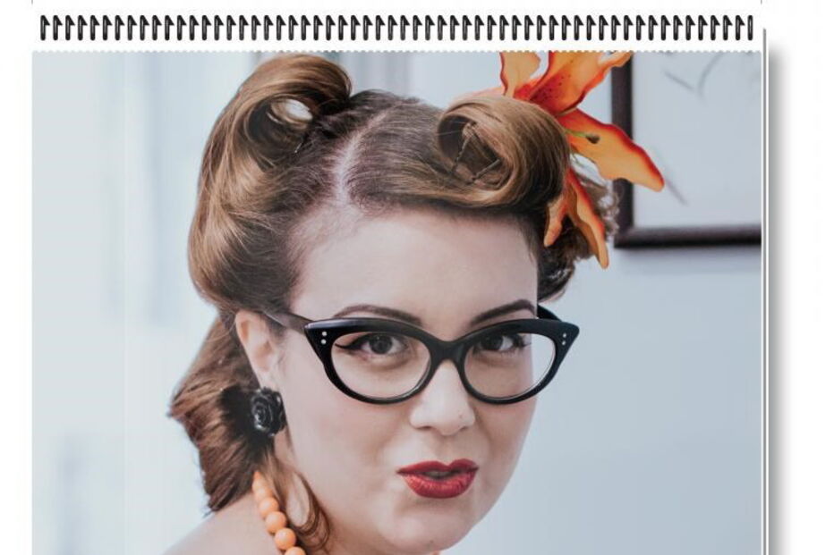 Mulheres tiram camisola por luta contra o cancro em calendário solidário