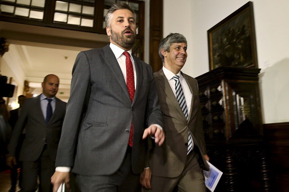 Pedro Nuno Santos, secretário de Estado dos Assuntos Parlamentares, e o ministro Mário Centeno reuniram com o BE 