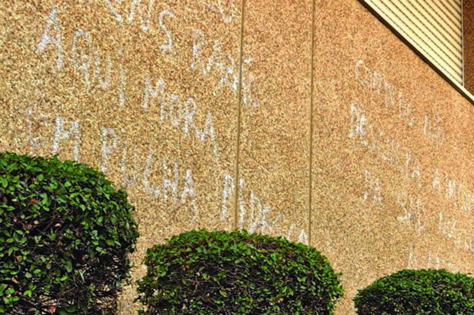 Prédio onde vive o árbitro Vasco Santos foi vandalizada