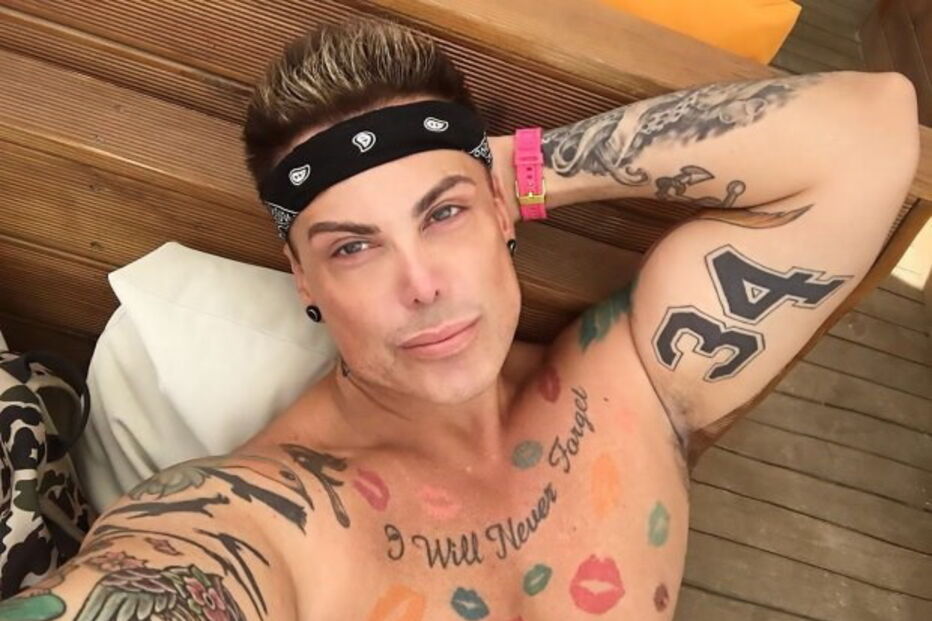 Neven Ciganovic, de 45 anos, ficou com uma ereção permanente após cirurgia ao nariz