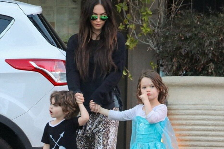 Brian Austin Green, Megan Fox, ator, Instagram, Noah, Elsa, Frozen, atriz, Jimmy Kimmel, homofobia, vestido