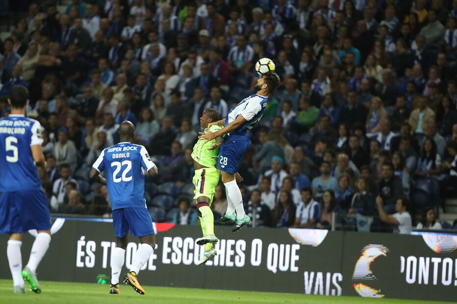 FC Porto e Chaves defrontam-se no Estádio do Dragão