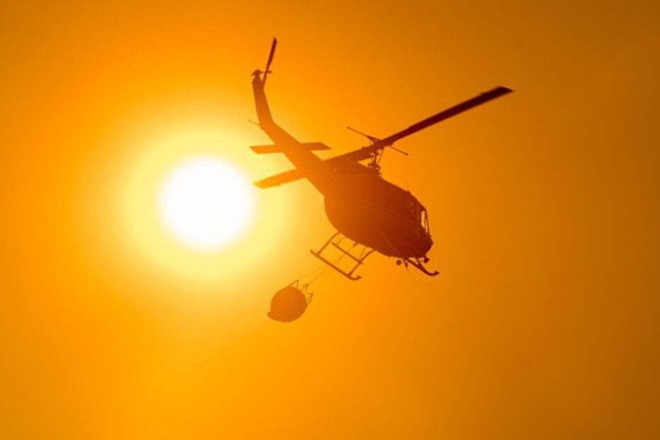 Helicóptero de combate a fogos