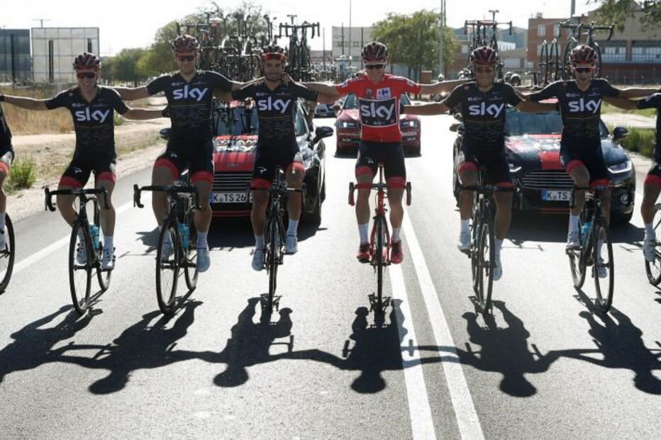 Froome celebra vitória na Volta à Espanha