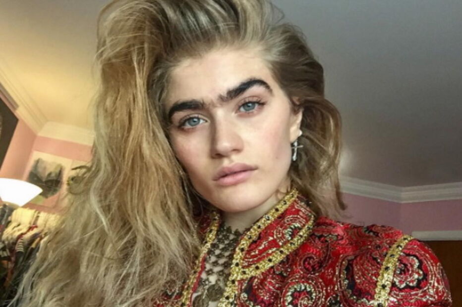 Modelo com ‘monocelha’ dá que falar nas redes sociais