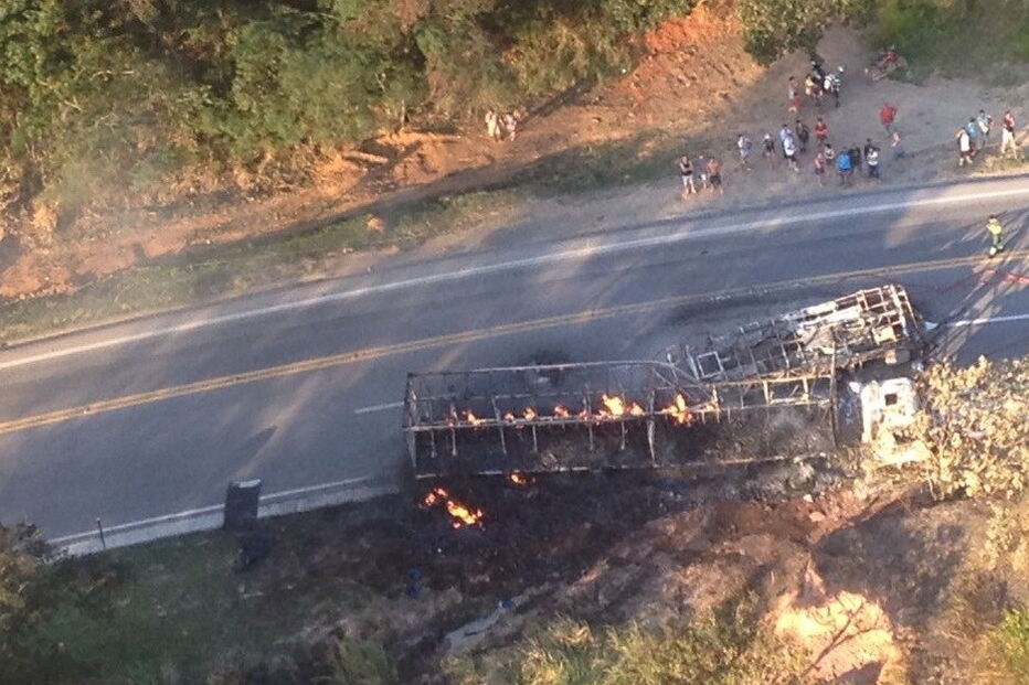 Espírito Santo, Brasil, Bergfreunde, acidentes e desastres, acidentes de transporte, acidente rodoviário, mortos, feridos