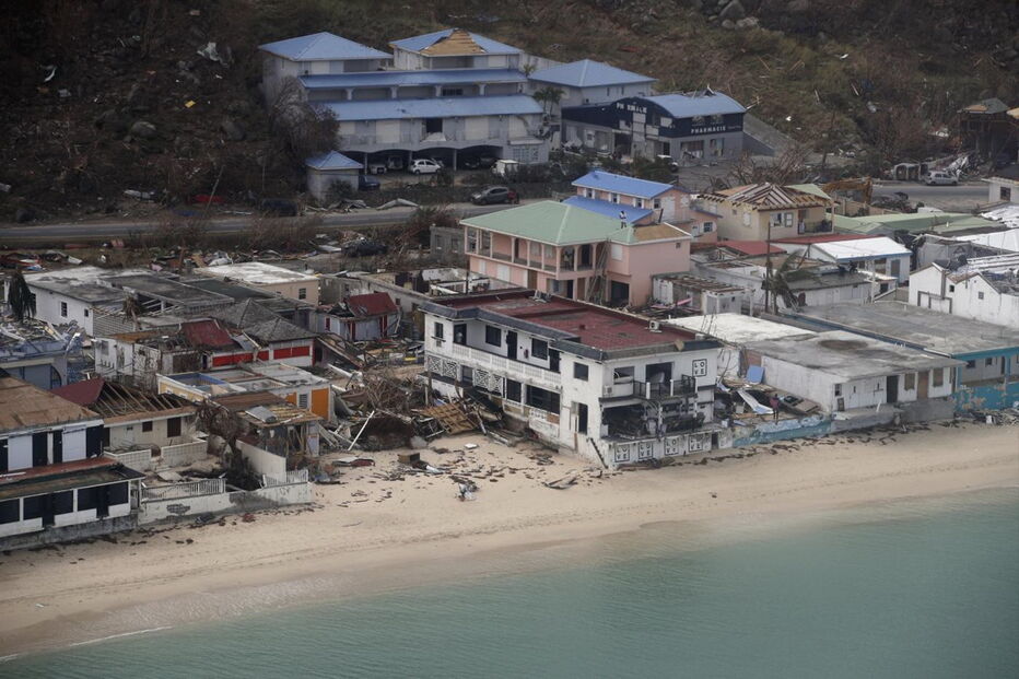 Furacão Irma deixou rasto de destruição na ilha de São Martinho