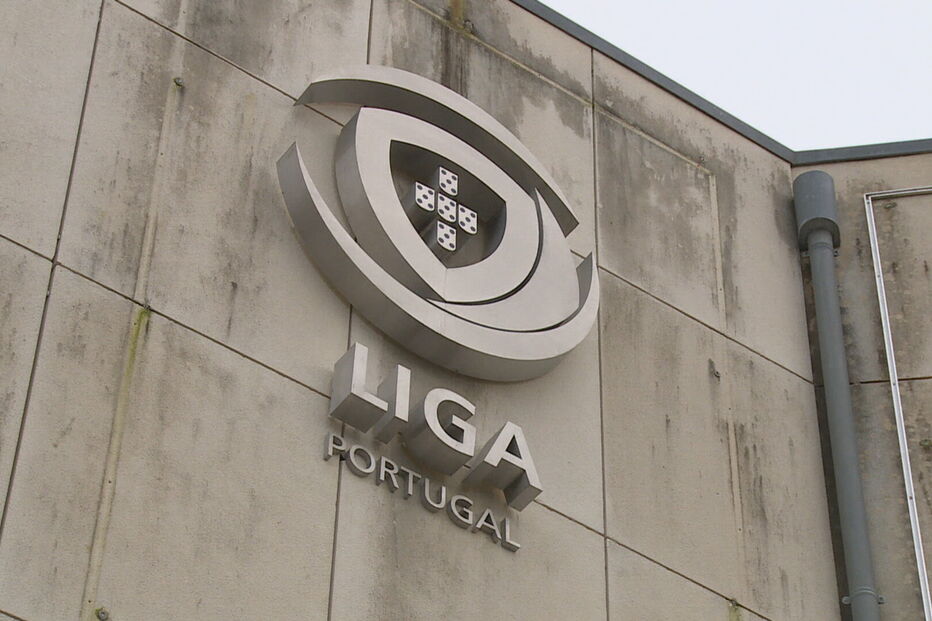 Governo vai proibir jogos de futebol em dia de eleições