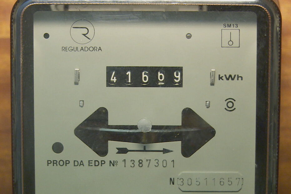 Portugueses vão pagar menos 170 milhões de eletricidade