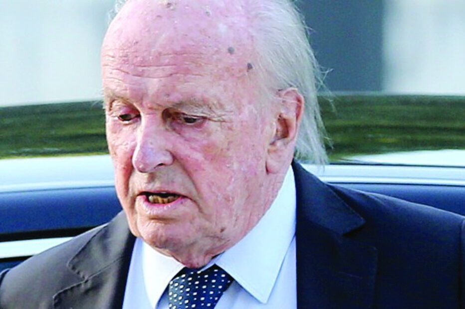 PT Portugal, Armando Pereira, Vieira do Minho, Altice, Ministério das Finanças, NIF, diretor de Relações Institucionais da Impresa, Fisco, empresário, IMI, Francisco Pinto Balsemão, Albérico Fernandes, Impresa, Guilhofrei, Autoridade Tributária, Finanças, economia, negócios e finanças