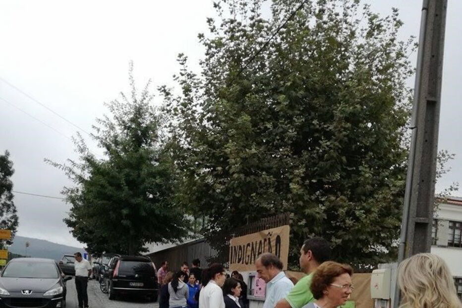 Pais mantêm boicote às aulas em escola de Barcelos